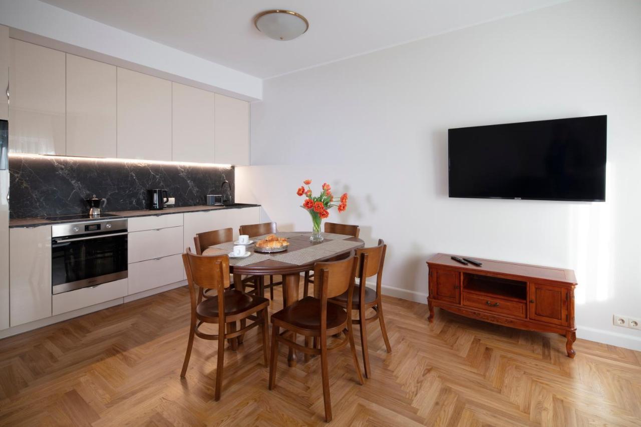 Villa Acacia Kaunas Eksteriør billede