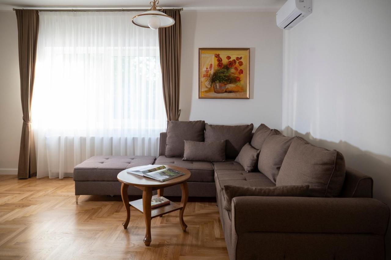 Villa Acacia Kaunas Eksteriør billede